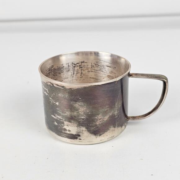 Vintage Towle electroplate silver baby child's mug bunny in bottom - Picture 3 of 6